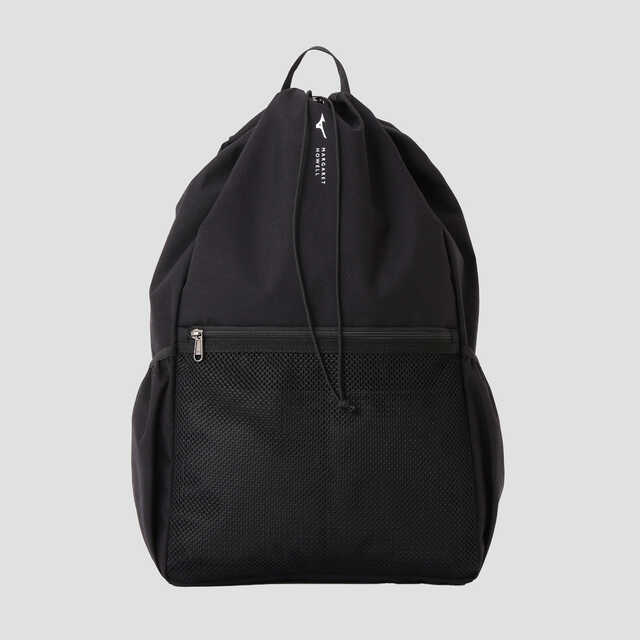 ミズノの機能性×マーガレット・ハウエルの感性。撥水バッグや