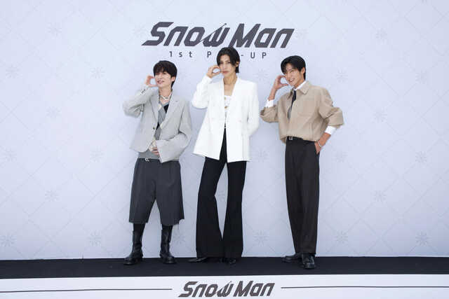 Snow Man POPUP韓国限定 目黒蓮 ステッカー 缶バッジ 診断シート