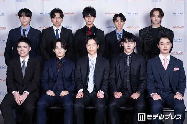 （前列左から）鈴木啓行さん、上平恵太さん、片平航太さん、中村匠吾さん、原太星さん（後列左から）水澤諒哉さん、澄川明良さん、高岡遼佑さん、林航生さん、隈部飛鵬さん（C）モデルプレス