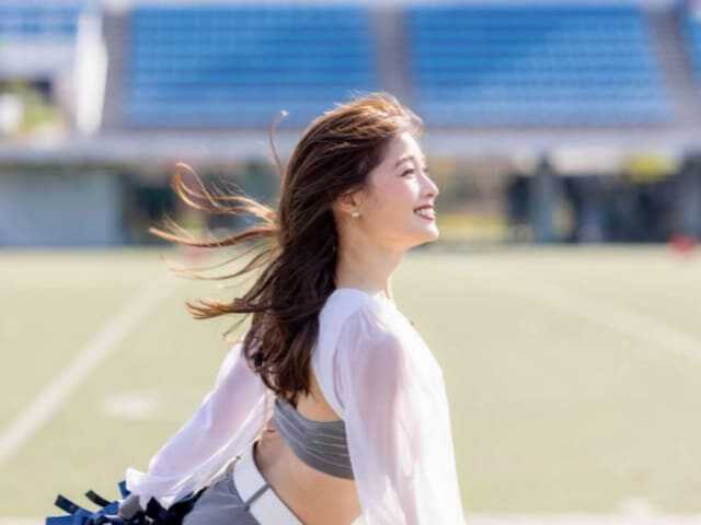 タレントの土屋炎伽さんは6月4日、自身のInstagramを更新。抜群のスタイルが際立つチアリーダー姿を披露し、反響を呼んでいます。(サムネイル画像出典:土屋炎伽さん公式Instagramより)