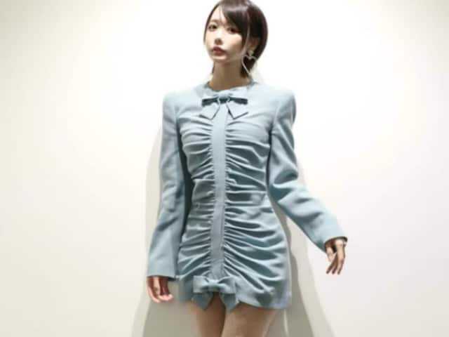 歌手やタレントとして活動するあのさんは4月6日、自身のInstagramを更新。ドラマ『外道の歌season2』(DMM TV)の完成披露試写会に出演した際の写真を公開し、反響を呼んでいます。(サムネイル画像出典:あのさん公式Instagramより)