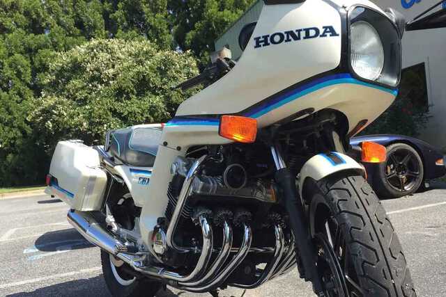 ホンダ独創の6気筒搭載で当時“世界最速”のスーパーバイク 44年前に登場