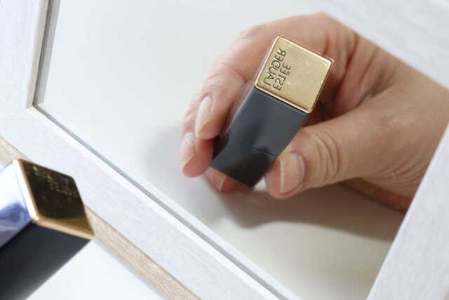 ダイソー フレームミラー ダブル枠 ダイソーのフレームミラー ダブル枠の映りは良好