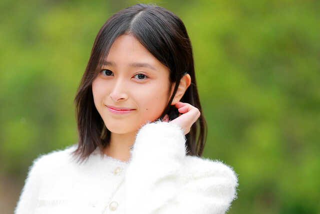 初々しい笑顔がまぶしい門脇遥香(カメラ・小泉 洋樹)