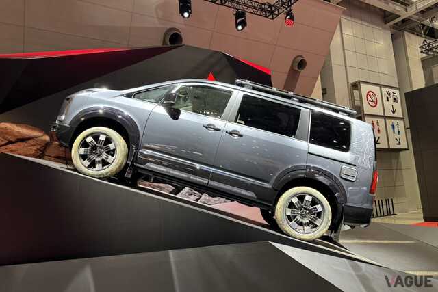 三菱 新型「デリカD:5」