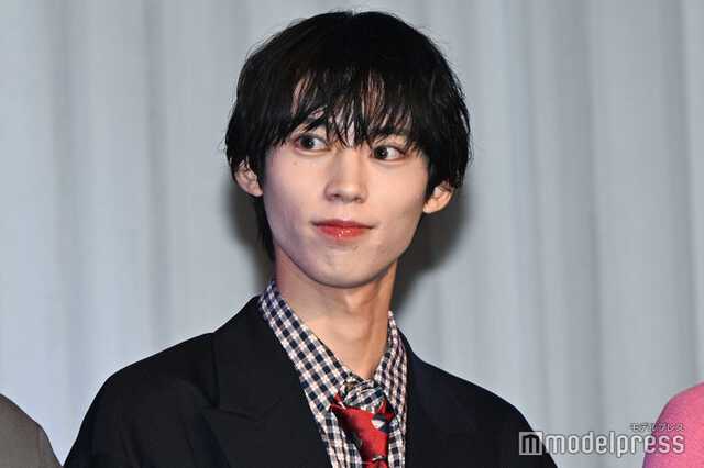 【最終値下げ】BUDDiiS ペンライト ぬいぐるみ HARUKI 岩尾春輝 BUDDiiS 生写真 HARUKI(岩尾 春輝) - メルカリ