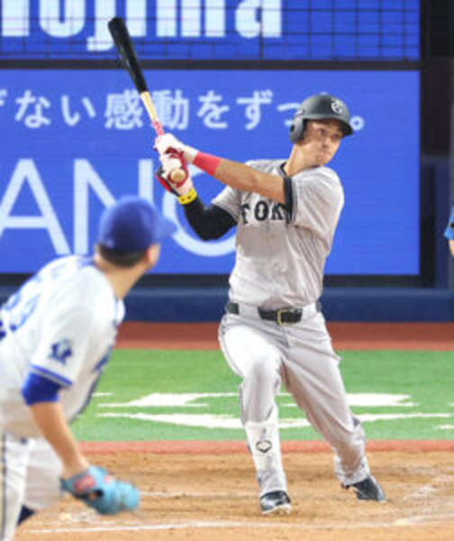 巨人】乙坂智がかつての本拠地で加入後初安打 球場全体からの