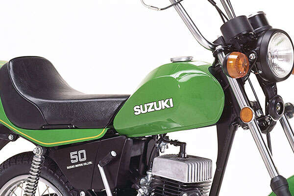 SUZUKI GN50 マメタン タンク新品未使用 美品 SUZUKI GN50 マメタン タンク新品未使用 美品（gn50マメタン