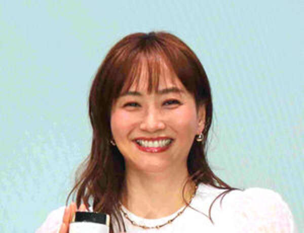 藤本美貴 次の仕事まで少し時間が空いたので ゴロゴロしてます☺︎