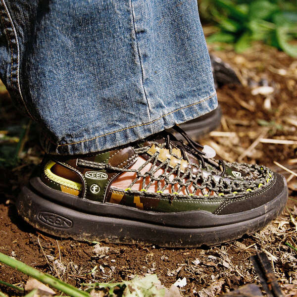 【新品未使用】KEEN ユニーク　※29cm KEEN] UNEEK ユニーク womens（サンダル）｜KEEN（キーン）の