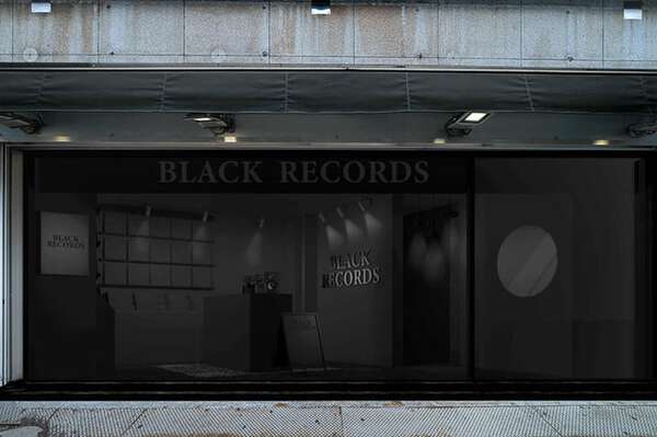 渋谷に突如現れた世界初“黒塗りレコードショップ”出店者はSKY-HI