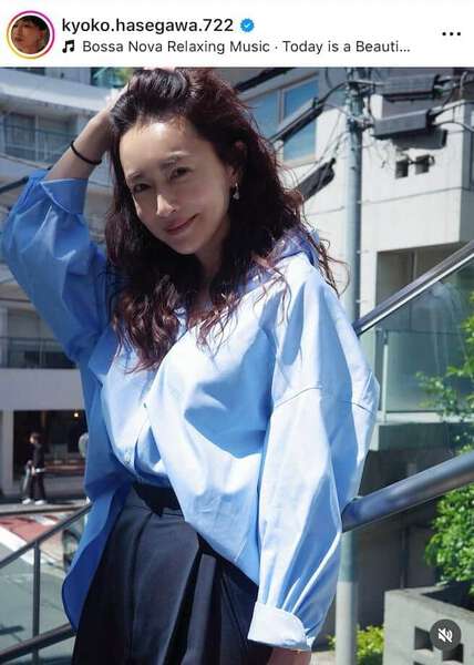 新品 TMG ティー エム ジー Iラインシャツワンピース ネイビー 長谷川京子 長谷川京子、ミニ丈キャミワンピ×サングラスで色気ダダ漏れ 「カッコ良