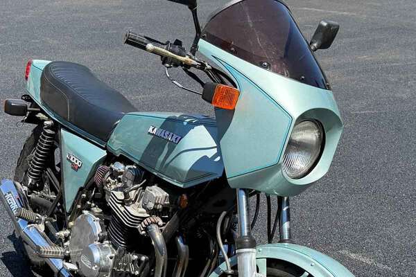 当時Z1 Z2 KZ Z750four A4 オリジナル イノウエ ビキニカウル 角型の“ビキニカウル”がいま見てもカッコいいね！ 古いのに新しい48年
