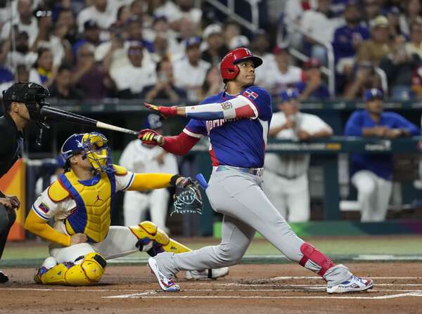 ドミニカ共和国が接戦制しプールD首位通過！タティスJr.が決勝の3ラン